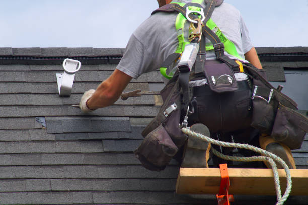 Roof Gutter Cleaning in Lynn, MA